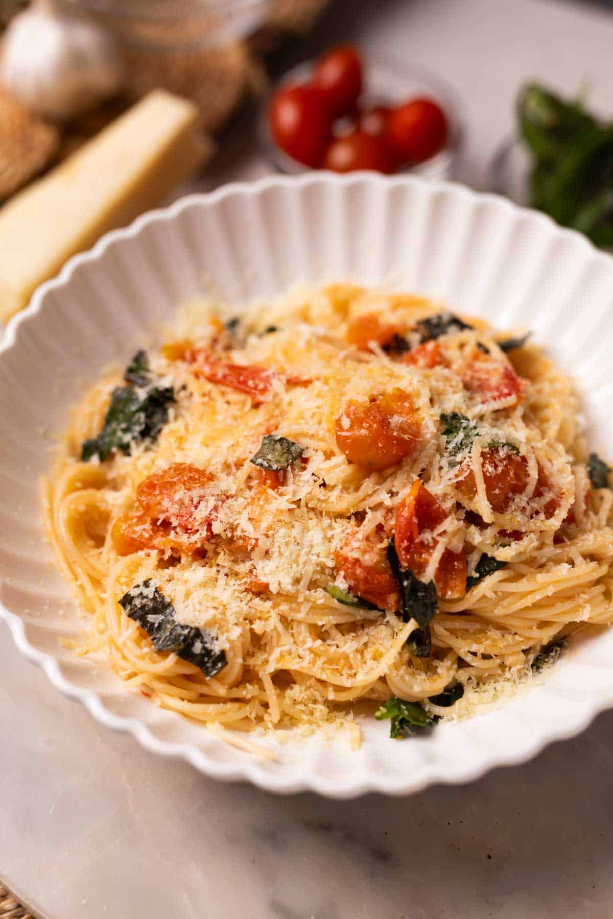 Minute Tomato Basil Pasta: Your Easy Weeknight Hero